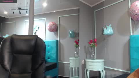 Snapshot of sofia_white3 chatting on February 28, 2025, 11:25 am Sofa online show from February 28, 2025, 11:25 am