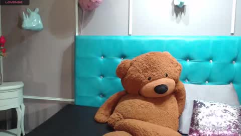 Snapshot of sofia_white3 chatting on March 10, 2025, 10:59 am Sofa online show from March 10, 2025, 10:59 am