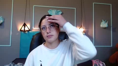 Snapshot of sofia_white3 chatting on October 10, 2025, 11:20 am Sofa online show from October 10, 2025, 11:20 am