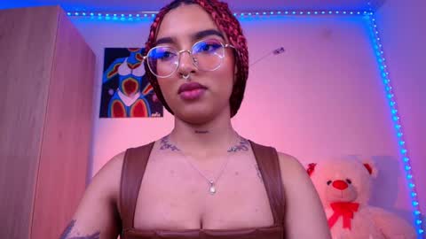 Snapshot of sofiaafoxx chatting on February 12, 2025, 7:55 am Sofia online show from February 12, 2025, 7:55 am