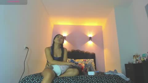 Snapshot of sofiaclaus_19 chatting on May 5, 2026, 4:09 am Sofia online show from May 5, 2026, 4:09 am