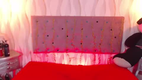 Snapshot of sofiakoltss chatting on October 19, 2025, 7:36 pm Sofi online show from October 19, 2025, 7:36 pm