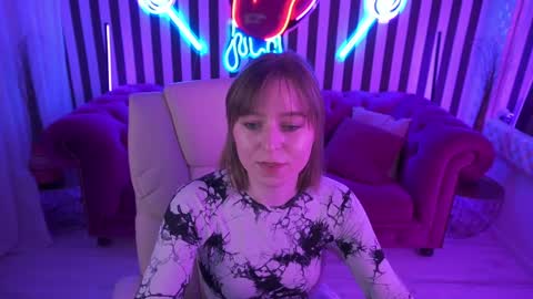 Snapshot of sofialuxuryy chatting on April 26, 2026, 8:06 pm SofiaLuxuryy online show from April 26, 2026, 8:06 pm