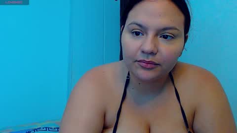 sofiamooon_ online show from December 21, 2025, 12:51 am