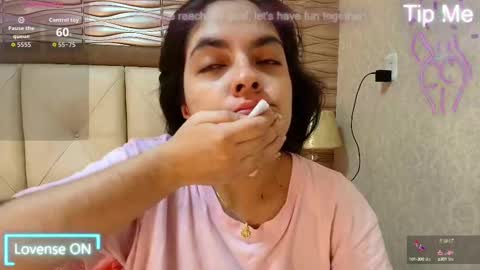 Snapshot of sofianesvat1 chatting on September 19, 2025, 8:09 pm Sofi - next broadcast today 1030pm Colombia time online show from September 19, 2025, 8:09 pm