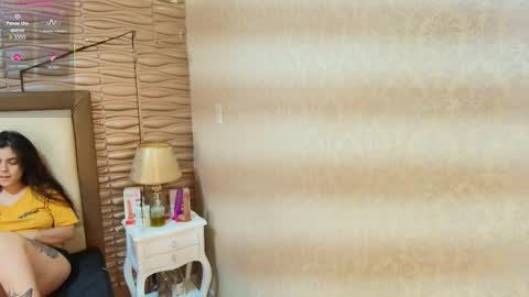 Snapshot of sofianesvat1 chatting on September 26, 2025, 9:19 pm Sofi - next broadcast today 1030pm Colombia time online show from September 26, 2025, 9:19 pm