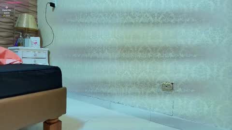 Snapshot of sofianesvat1 chatting on September 30, 2025, 8:14 pm Sofi - next broadcast today 1030pm Colombia time online show from September 30, 2025, 8:14 pm