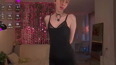 Sofia Help me overcome shynes with 100 thumbs up online show from February 16, 2026, 2:07 am