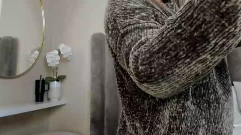 Sofi Baez online show from March 2, 2026, 1:52 am