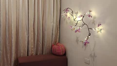 Sofi Bella online show from June 3, 2026, 7:19 pm
