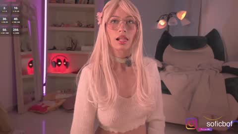 Snapshot of soficb chatting on September 19, 2025, 9:48 pm Sofi online show from September 19, 2025, 9:48 pm