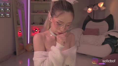 Snapshot of soficb chatting on October 6, 2025, 11:57 pm Sofi online show from October 6, 2025, 11:57 pm