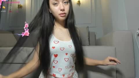 sofie__xoxo online show from October 27, 2025, 6:39 am