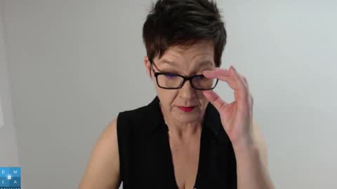 Sofie Velvet online show from November 29, 2025, 3:37 pm