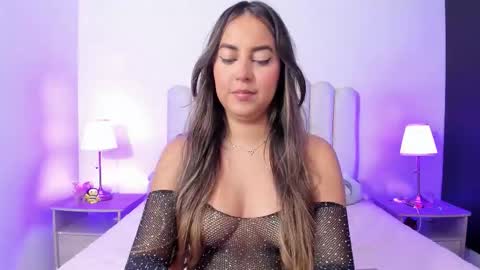 sofiebunnie online show from September 22, 2025, 1:18 am