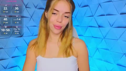 Sofie online show from September 18, 2025, 3:41 am