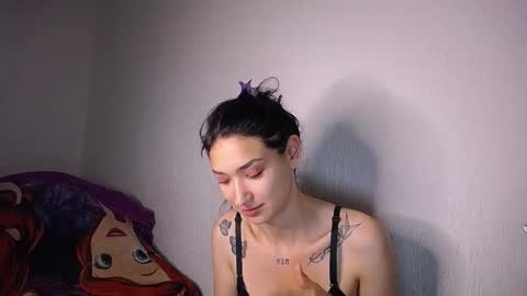 sofii_cute01 online show from October 2, 2025, 11:39 am