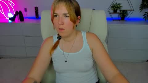 sofii_darling online show from October 7, 2025, 5:54 pm