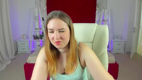 sofii_darling online show from March 26, 2026, 5:40 pm