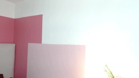 Snapshot of sofii_diaz chatting on December 19, 2024, 6:45 pm SOFIA online show from December 19, 2024, 6:45 pm