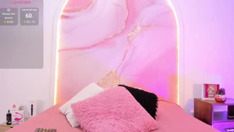 Sofii Lopezz online show from September 19, 2025, 11:22 am