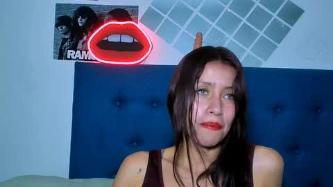 sofiia_tay online show from September 17, 2025, 3:14 pm