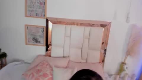 Snapshot of sofiiagudelo chatting on December 2, 2025, 3:23 am Sofi agudelo online show from December 2, 2025, 3:23 am