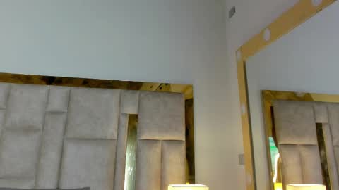 Snapshot of sofiscott_ chatting on September 20, 2025, 8:10 pm Sofia online show from September 20, 2025, 8:10 pm