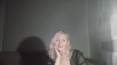 Snapshot of sofishine11 chatting on November 7, 2025, 3:45 pm Sofi online show from November 7, 2025, 3:45 pm