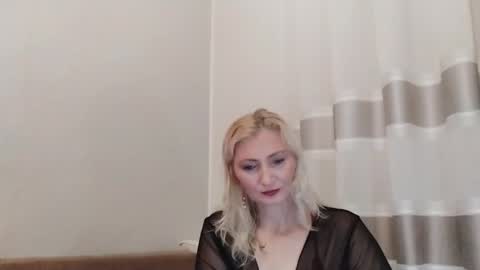 Sofi online show from December 14, 2025, 6:45 pm