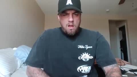 Snapshot of soft0ne chatting on March 11, 2025, 5:57 pm soft0ne online show from March 11, 2025, 5:57 pm