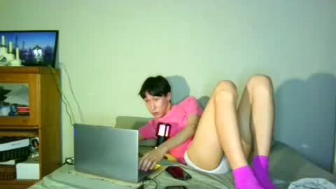 Snapshot of soft_and_quiet chatting on December 21, 2025, 5:42 pm Softie online show from December 21, 2025, 5:42 pm