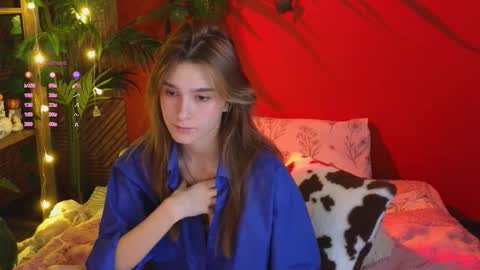 E online show from November 30, 2025, 10:41 am