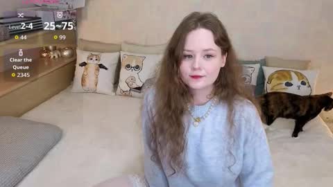 Mia online show from October 24, 2025, 8:27 pm
