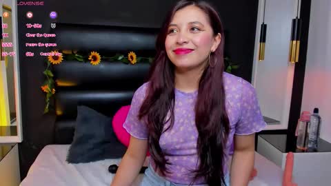 Snapshot of softienymph chatting on October 6, 2025, 12:02 pm softienymph online show from October 6, 2025, 12:02 pm