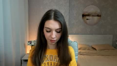 Kelly online show from September 15, 2025, 4:29 pm