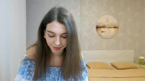 Kelly online show from June 3, 2026, 6:24 pm