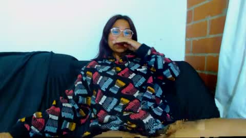  Sofy  online show from April 18, 2026, 11:49 pm