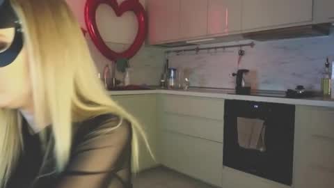 SOFYandMIKE online show from February 26, 2026, 8:30 pm