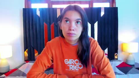 Soffyy  online show from September 10, 2025, 12:27 pm