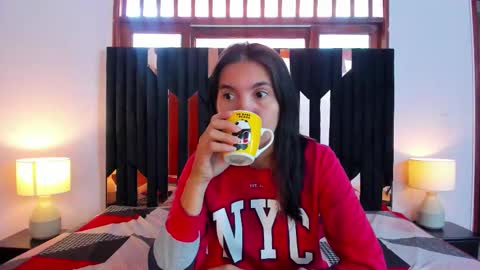 Soffyy  online show from September 11, 2025, 12:27 pm