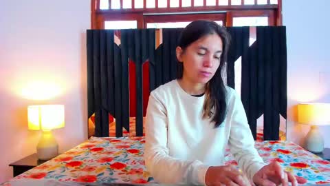Soffyy  online show from September 13, 2025, 12:05 pm