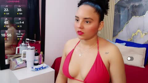 Snapshot of sol__latina chatting on May 26, 2026, 12:12 pm Sol Latiana online show from May 26, 2026, 12:12 pm