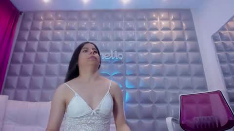 SOL  ANGEL online show from January 12, 2026, 3:06 pm