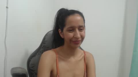 Sol lucia online show from December 3, 2025, 11:30 am