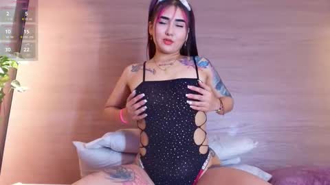 Sol  online show from September 14, 2025, 5:12 pm