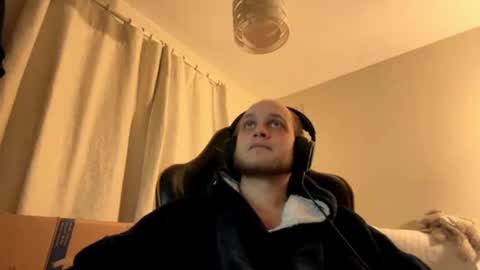 Snapshot of solarprowl99 chatting on December 22, 2025, 2:08 am solarprowl99 online show from December 22, 2025, 2:08 am