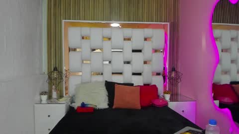 Sol Evans online show from March 1, 2025, 10:53 pm