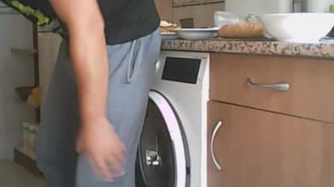 solo4u2 online show from November 12, 2025, 11:54 am