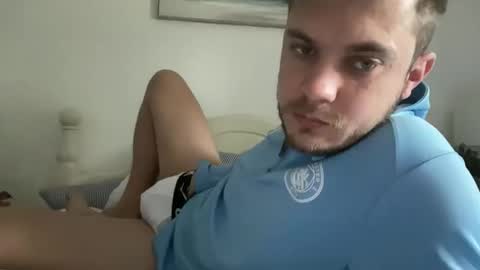 solobrit online show from March 1, 2026, 9:11 am